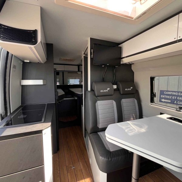 Antoine Caravanes et Camping Car ELIOS 63 LB Elios