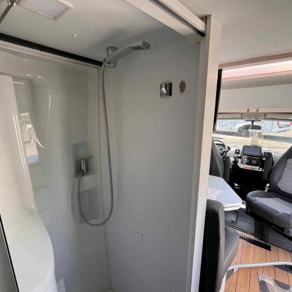 Antoine Caravanes et Camping Car ELIOS 63 LB Elios
