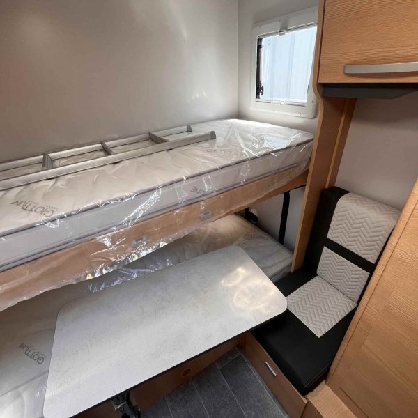 Antoine Caravanes et Camping Car GIOTTI LINE SIENA 396 Giottiline