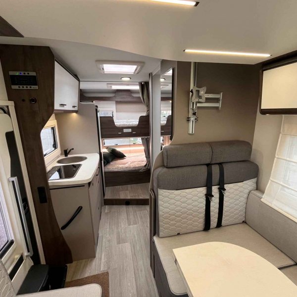 Antoine Caravanes et Camping Car BENIMAR TESSORO 425 Benimar