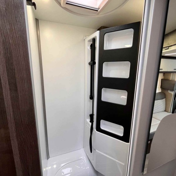 Antoine Caravanes et Camping Car BENIMAR TESSORO 425 Benimar