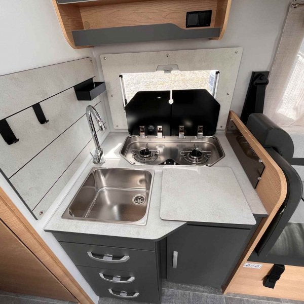 Antoine Caravanes et Camping Car SIENA 397 S EDITION LIMITEE Giottiline