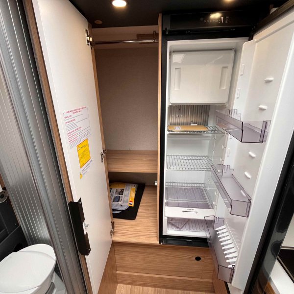 Antoine Caravanes et Camping Car P620 EXPRESSION Pilote