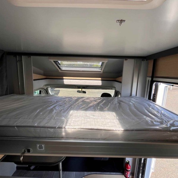 Antoine Caravanes et Camping Car COMPACT CX66 PREMIERE EDITION Giottiline