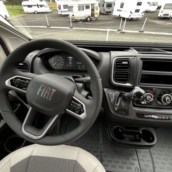 Antoine Caravanes et Camping Car TWIN EDITION 640 SLB Adria