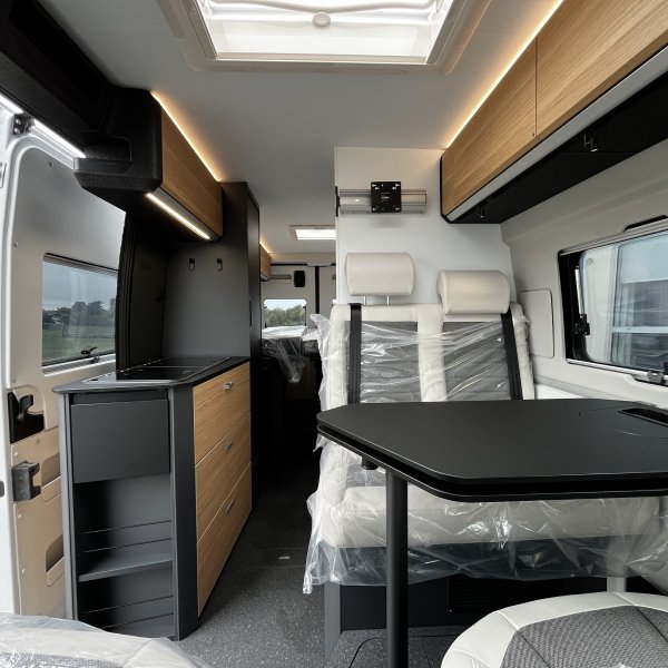 Antoine Caravanes et Camping Car TWIN EDITION 640 SLB Adria