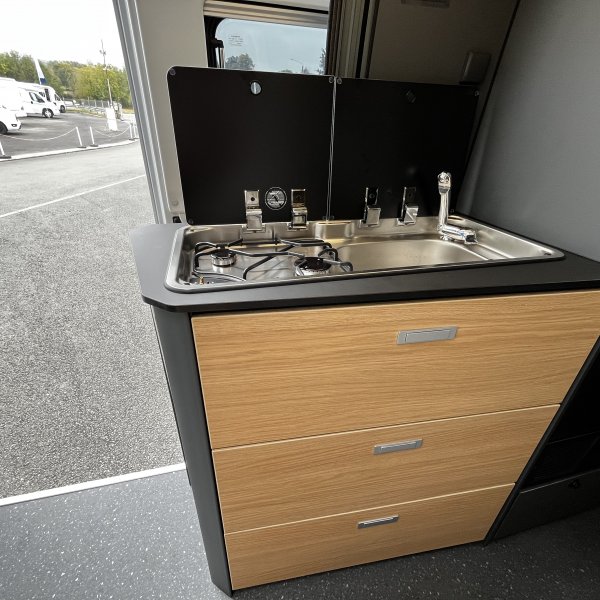 Antoine Caravanes et Camping Car TWIN EDITION 640 SLB Adria
